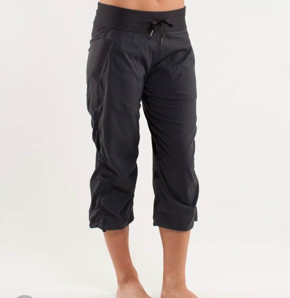 Sz 6 Women Lululemon Dance Studio Mid-Rise Crop Pants - Black / Dark Graphite